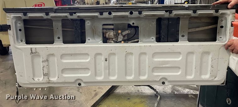 image for item DN4658 Tailgate