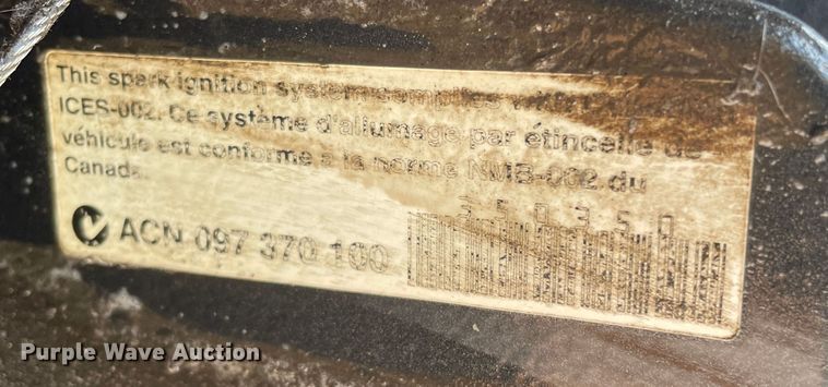 image for item DN4664 1990 Champion  boat