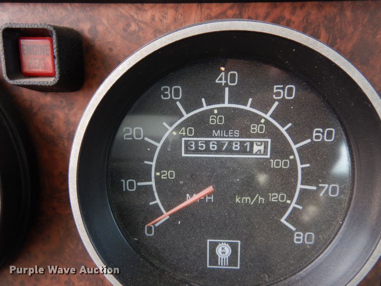 image for item DN6319 2003 Kenworth T300  rollback truck