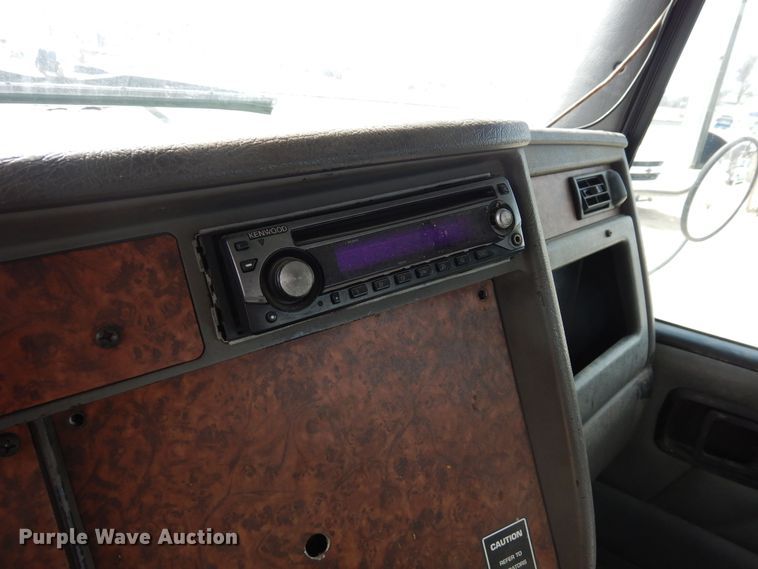 image for item DN6319 2003 Kenworth T300  rollback truck