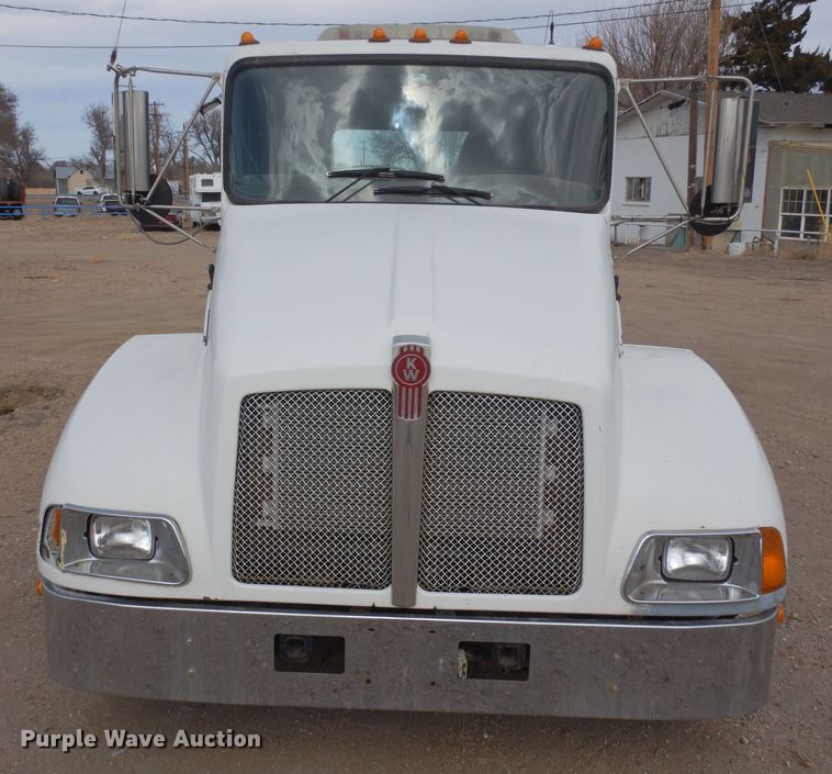 image for item DN6319 2003 Kenworth T300  rollback truck