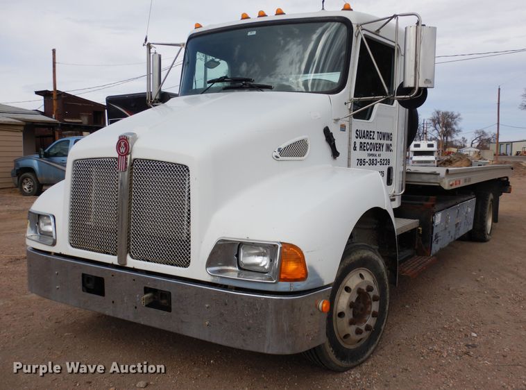 image for item DN6319 2003 Kenworth T300  rollback truck