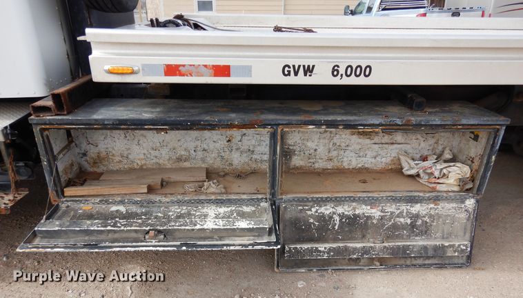 image for item DN6319 2003 Kenworth T300  rollback truck