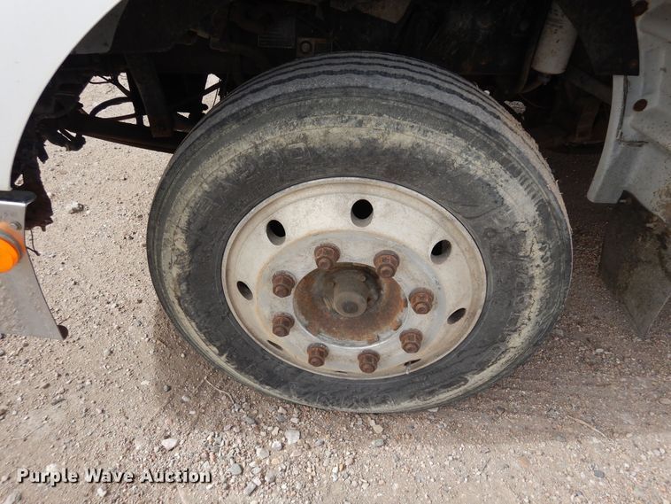 image for item DN6319 2003 Kenworth T300  rollback truck