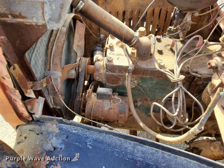 image for item DN6893 1936 International D30  truck cab and chassis