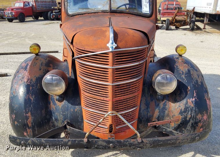 image for item DN6893 1936 International D30  truck cab and chassis