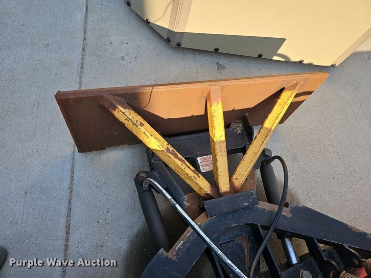 image for item DO2670 Boss  skid steer snow plow