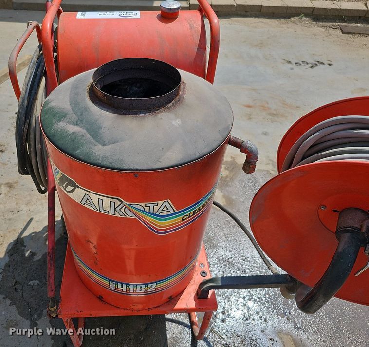 image for item DO2681 Alkota Cleaning Systems 4182  hot pressure washer