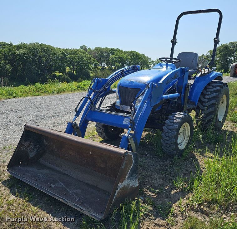 image for item DO2688 New Holland TC34DA  MFWD tractor