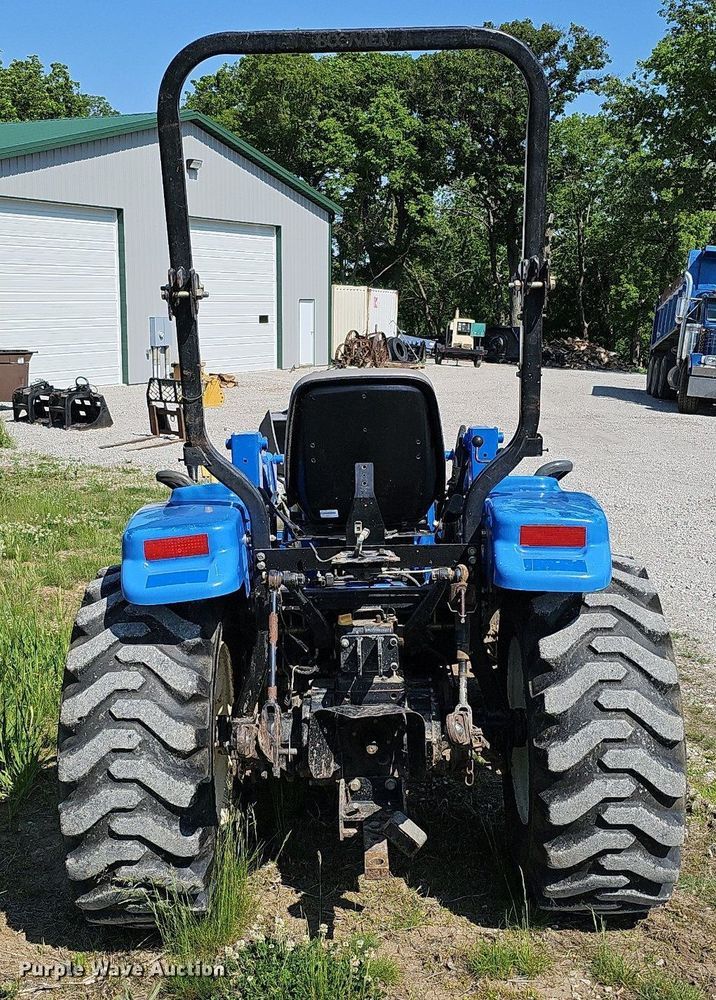 image for item DO2688 New Holland TC34DA  MFWD tractor