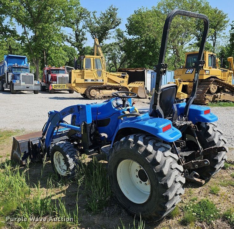 image for item DO2688 New Holland TC34DA  MFWD tractor