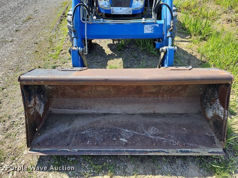 image for item DO2688 New Holland TC34DA  MFWD tractor