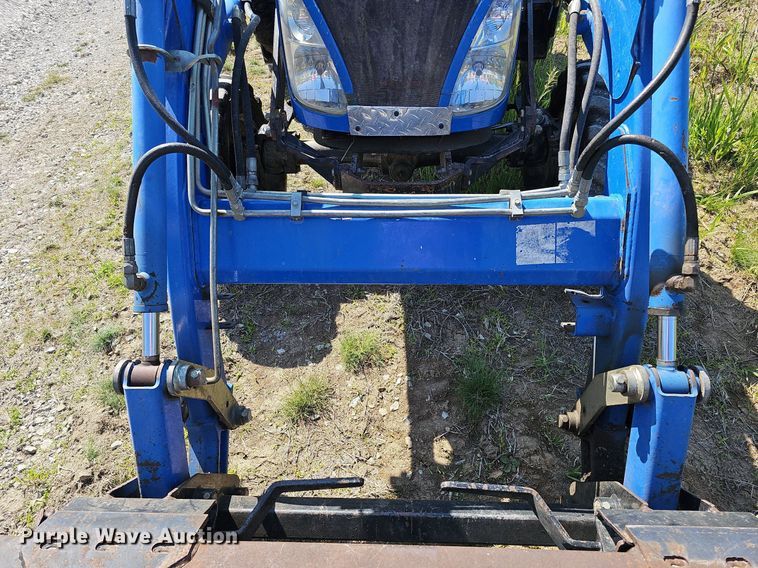 image for item DO2688 New Holland TC34DA  MFWD tractor