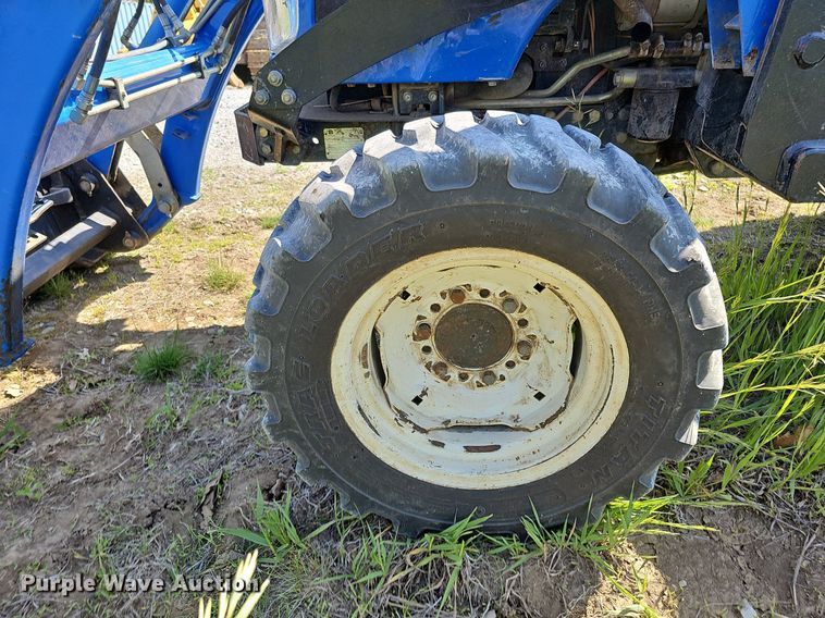 image for item DO2688 New Holland TC34DA  MFWD tractor