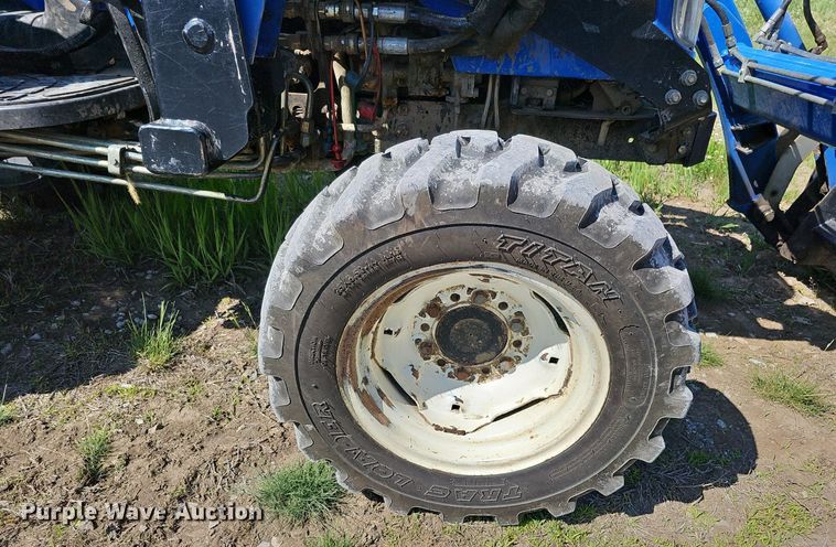 image for item DO2688 New Holland TC34DA  MFWD tractor