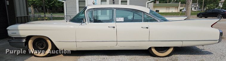 image for item DO4404 1960 Cadillac  sedan
