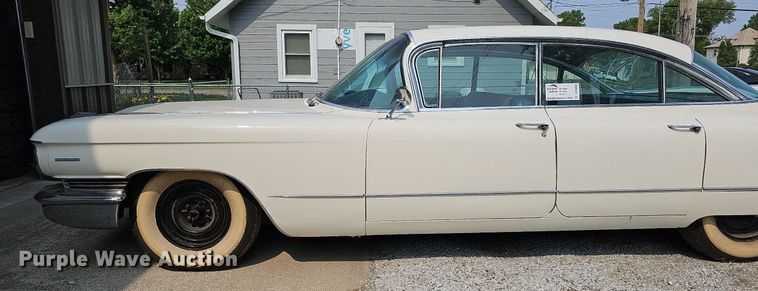 image for item DO4404 1960 Cadillac  sedan