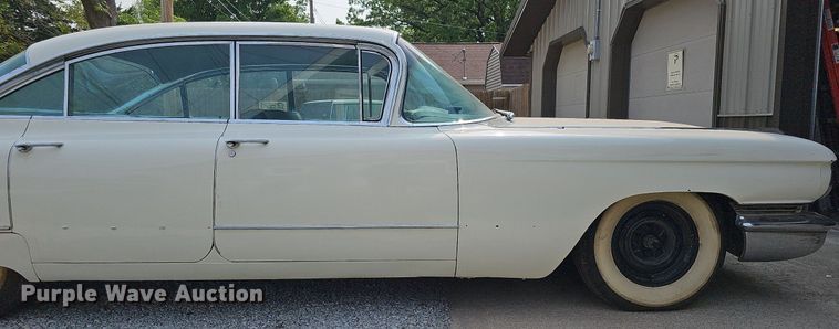 image for item DO4404 1960 Cadillac  sedan