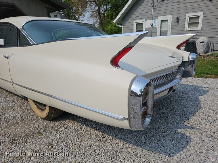 image for item DO4404 1960 Cadillac  sedan