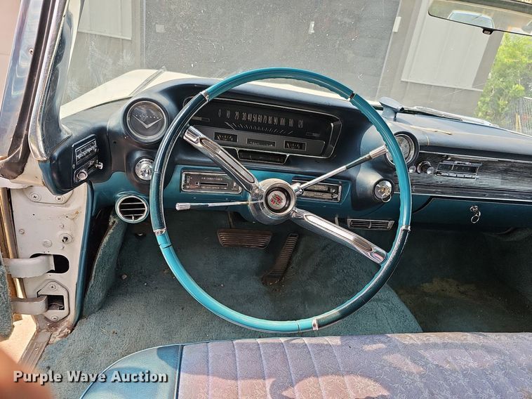 image for item DO4404 1960 Cadillac  sedan