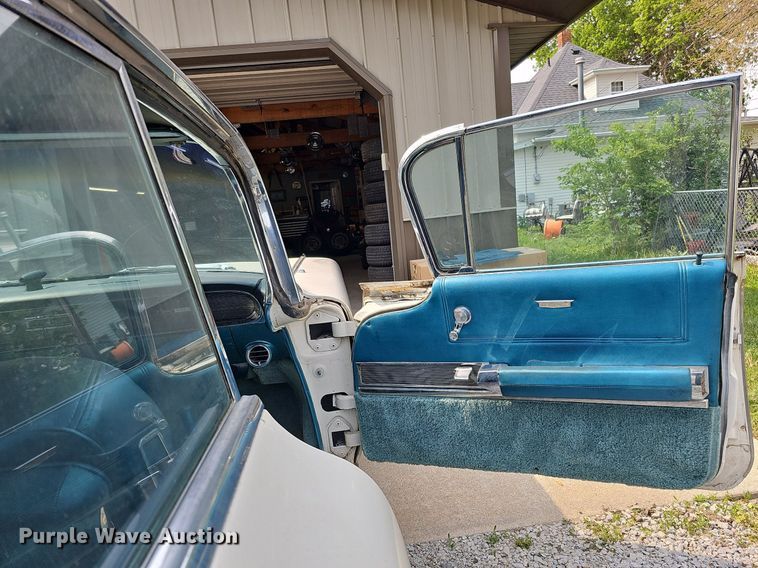 image for item DO4404 1960 Cadillac  sedan