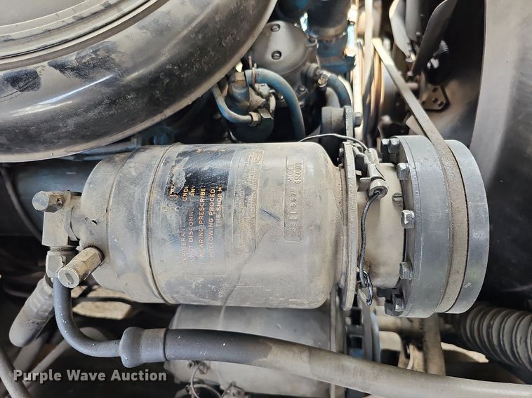 image for item DO4404 1960 Cadillac  sedan