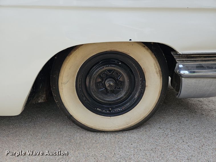 image for item DO4404 1960 Cadillac  sedan