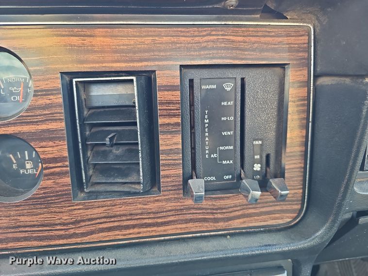 image for item DO4414 1983 Ford Mustang GLX  convertible