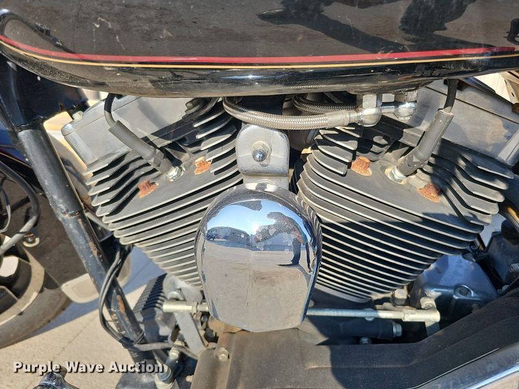 image for item DO4415 1999 Harley Davidson Electra Glide Classic  motorcycle