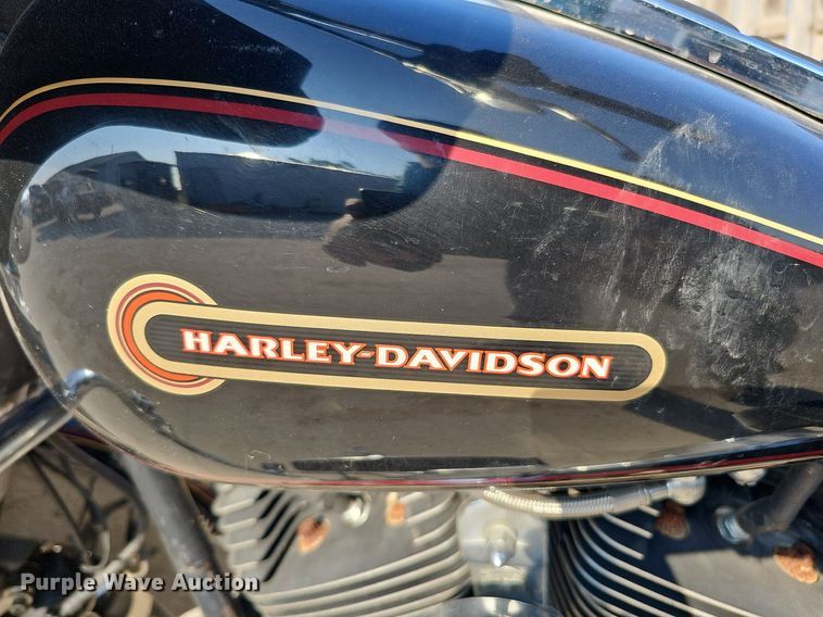 image for item DO4415 1999 Harley Davidson Electra Glide Classic  motorcycle