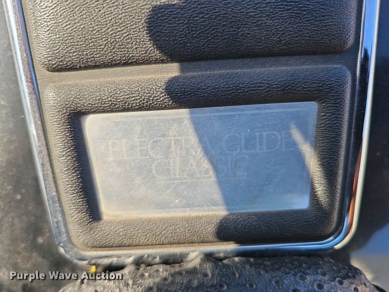 image for item DO4415 1999 Harley Davidson Electra Glide Classic  motorcycle