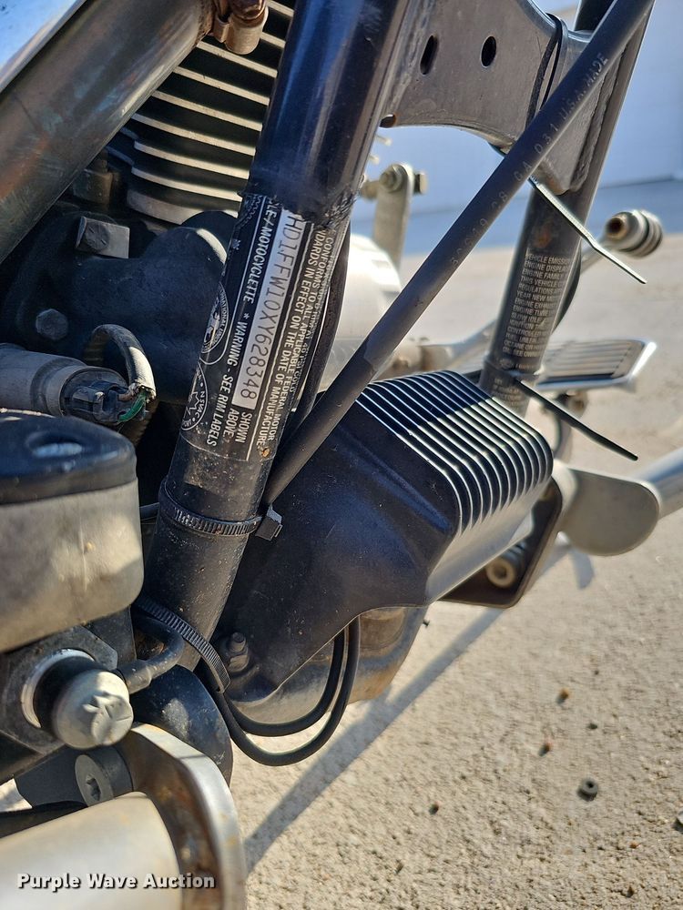 image for item DO4415 1999 Harley Davidson Electra Glide Classic  motorcycle