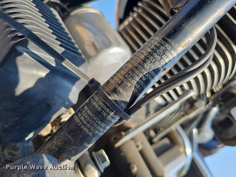 image for item DO4415 1999 Harley Davidson Electra Glide Classic  motorcycle