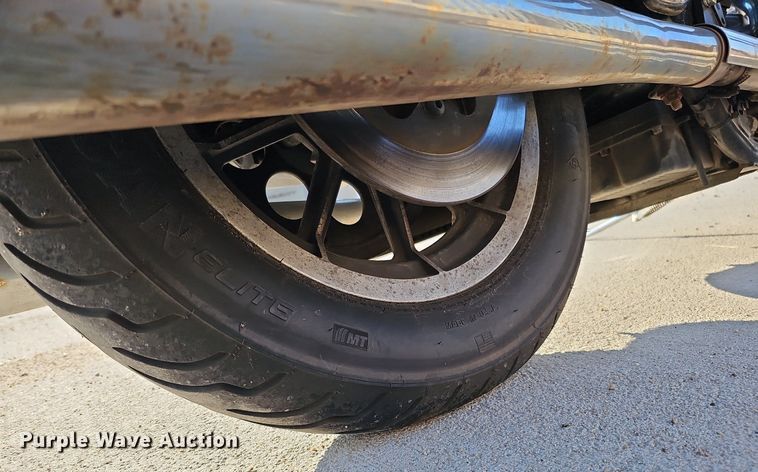 image for item DO4415 1999 Harley Davidson Electra Glide Classic  motorcycle