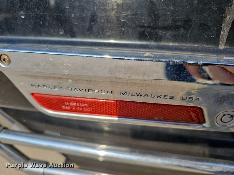 image for item DO4415 1999 Harley Davidson Electra Glide Classic  motorcycle