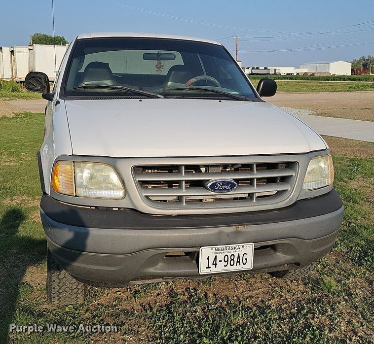 image for item DO4418 2003 Ford F150 XL  SuperCab pickup truck