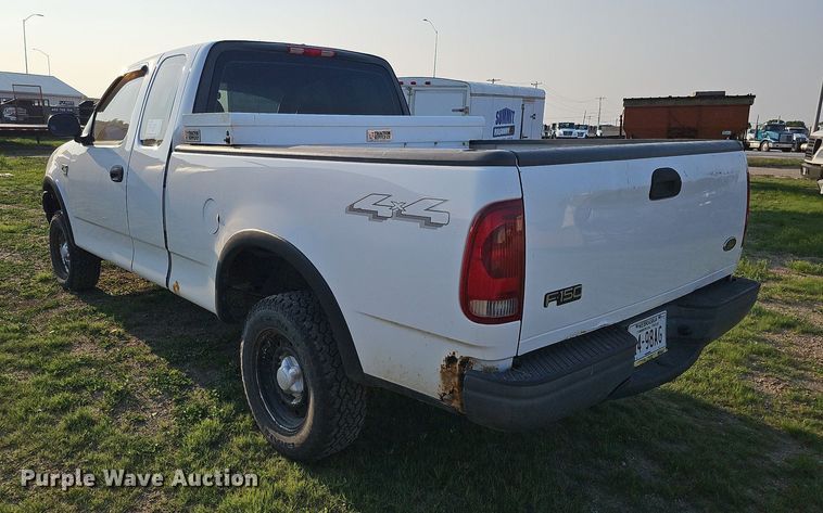 image for item DO4418 2003 Ford F150 XL  SuperCab pickup truck