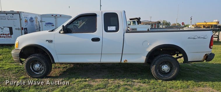 image for item DO4418 2003 Ford F150 XL  SuperCab pickup truck