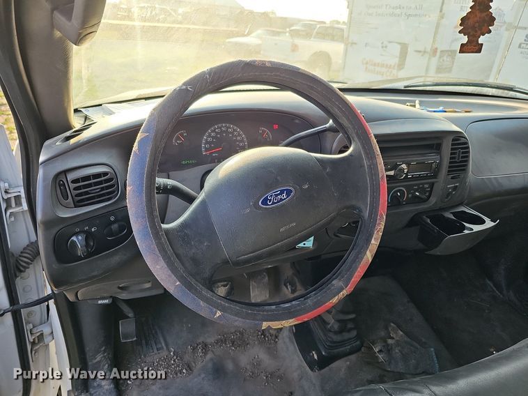 image for item DO4418 2003 Ford F150 XL  SuperCab pickup truck