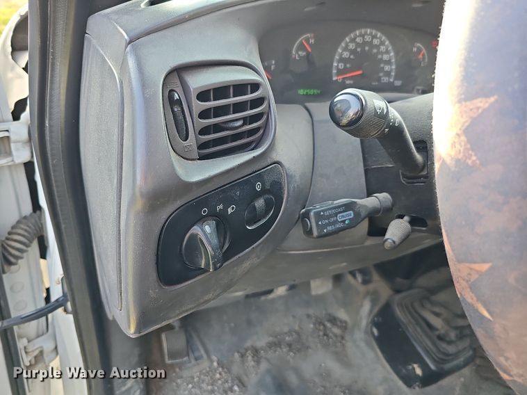 image for item DO4418 2003 Ford F150 XL  SuperCab pickup truck