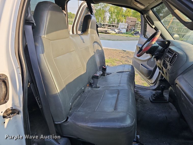 image for item DO4418 2003 Ford F150 XL  SuperCab pickup truck