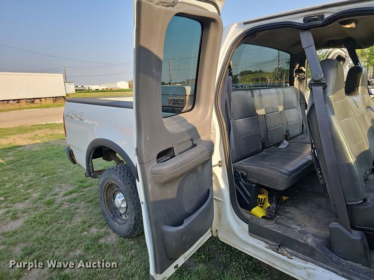 image for item DO4418 2003 Ford F150 XL  SuperCab pickup truck