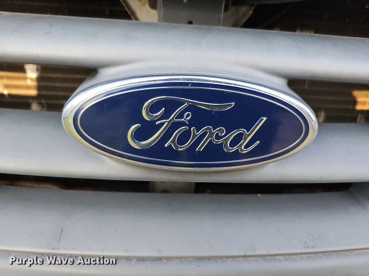 image for item DO4418 2003 Ford F150 XL  SuperCab pickup truck