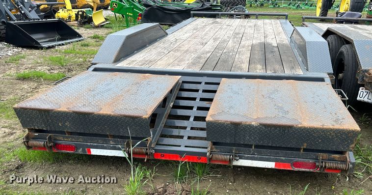 image for item DO5014 2020 Lamar  equipment trailer