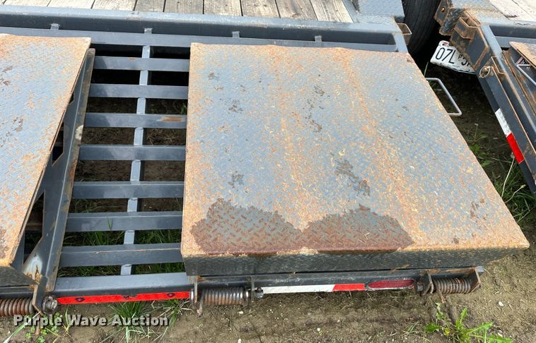 image for item DO5014 2020 Lamar  equipment trailer