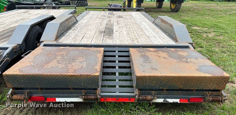 image for item DO5015 2020 Lamar  equipment trailer
