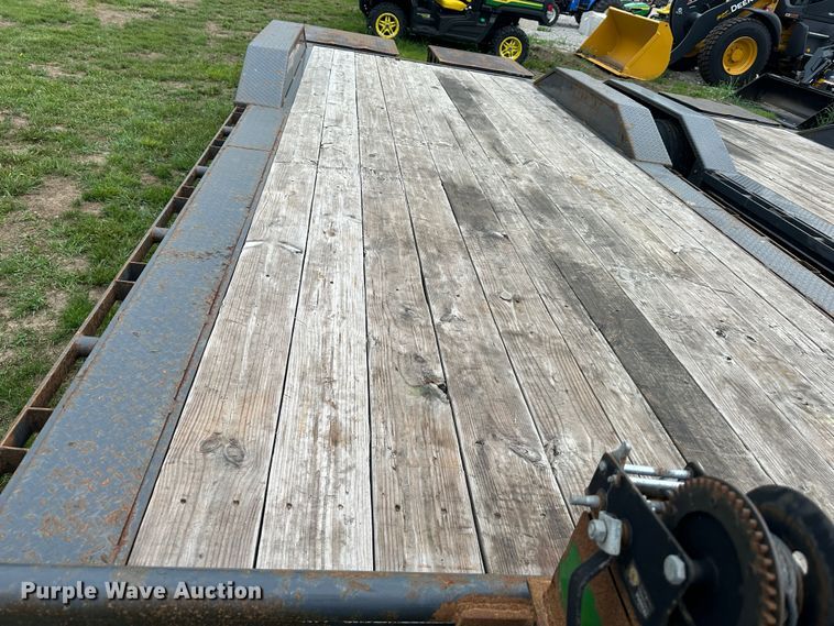 image for item DO5015 2020 Lamar  equipment trailer