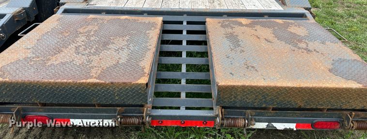 image for item DO5015 2020 Lamar  equipment trailer