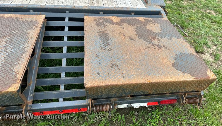 image for item DO5015 2020 Lamar  equipment trailer