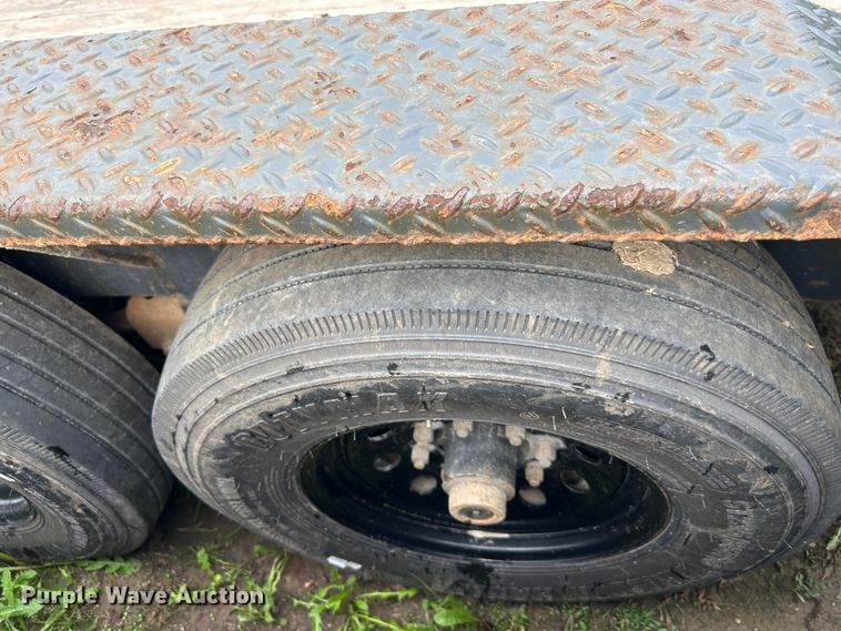 image for item DO5015 2020 Lamar  equipment trailer